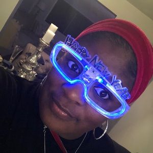 Meet your Posher, Kamira